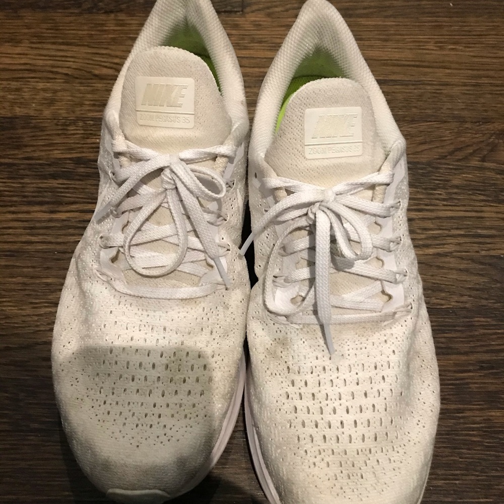 Nike men’s shoes size 10